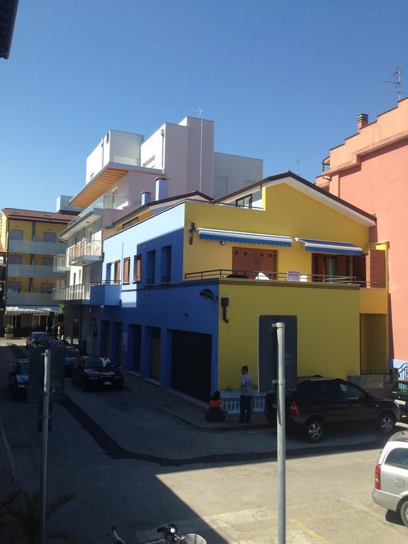 Residence La Perla Caorle Eksteriør billede