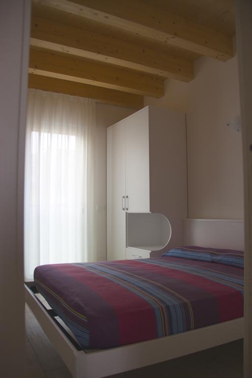 Residence La Perla Caorle Værelse billede